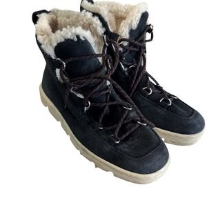 Bernardo Booties Women 7 Black Hiking Lace Up Sherling‎ Fur Lined